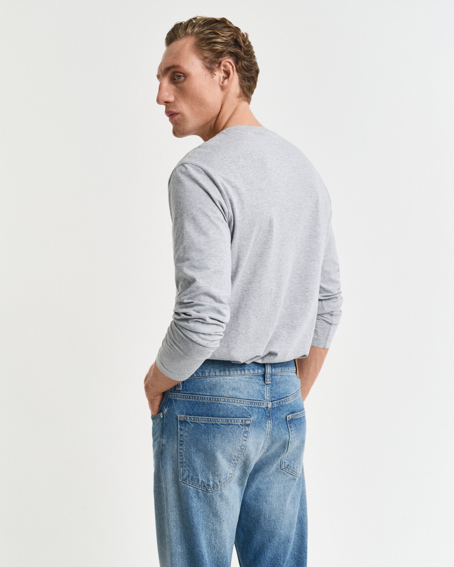 GANT Mens Regular Fit Long Sleeve Shield Logo T-Shirt - 93 Grey Melange