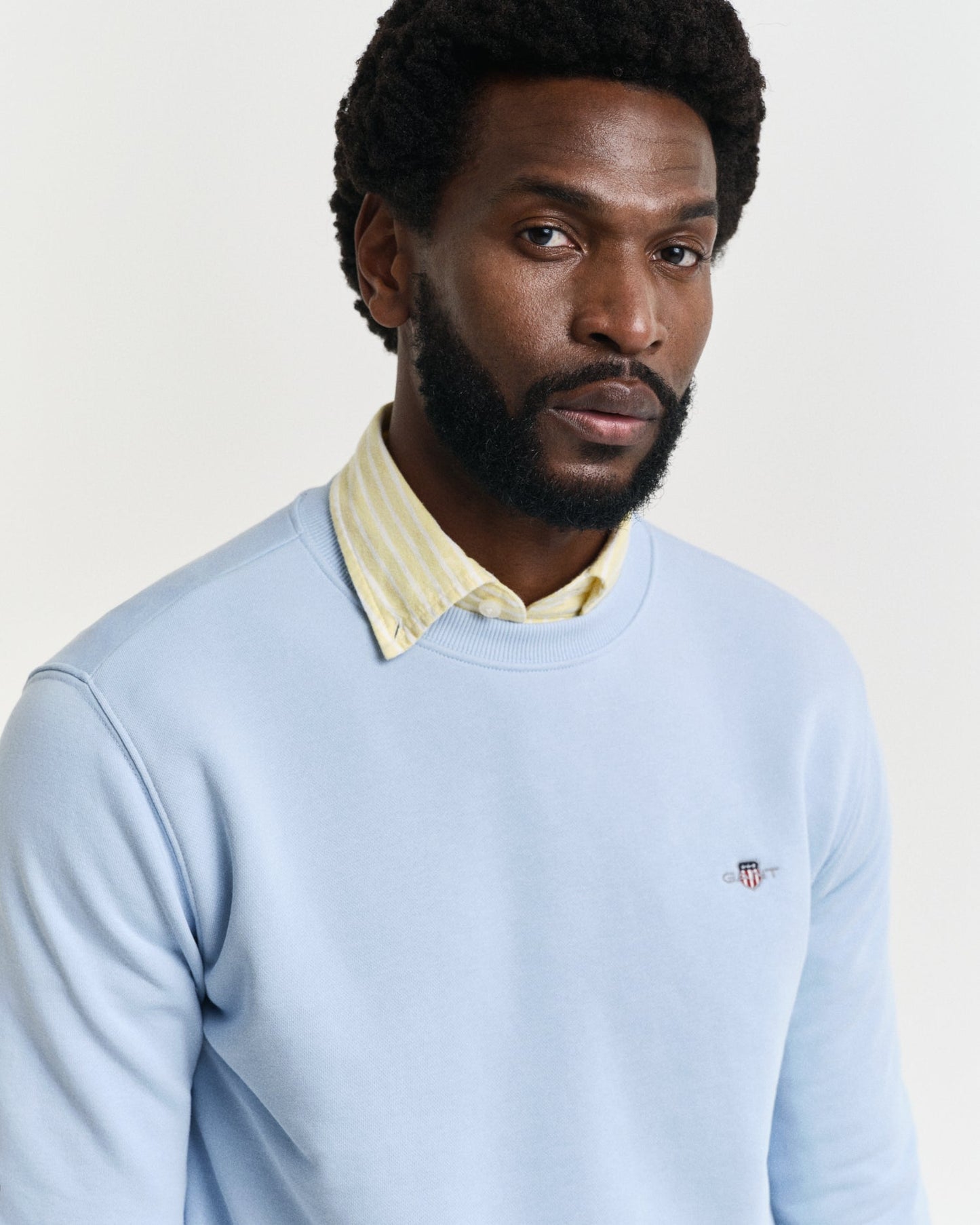 GANT Mens Regular Fit Shield Logo Crew Neck Sweatshirt - 457 Fresh Blue
