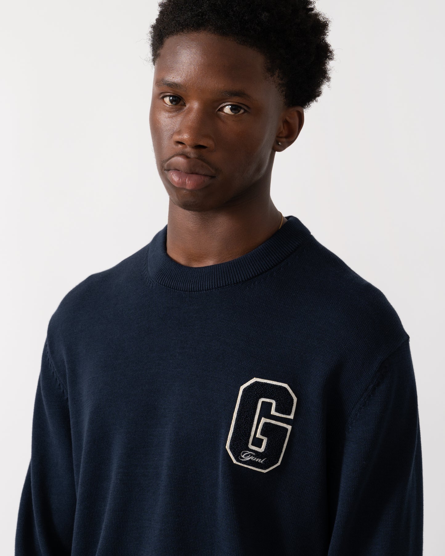 GANT Mens Small Graphic Badge Crew Neck Jumper - 433 Evening Blue