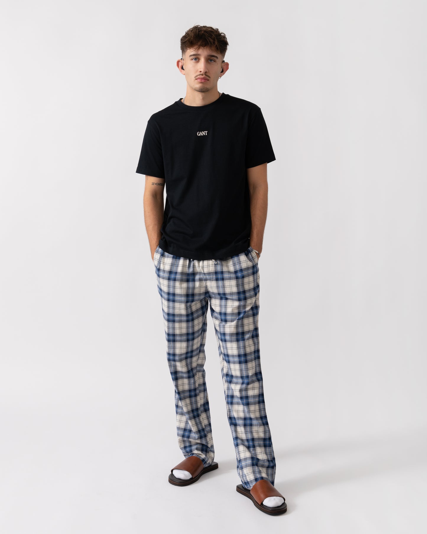 GANT Small Graphic Short Sleeve Mens T-Shirt - 5 Black