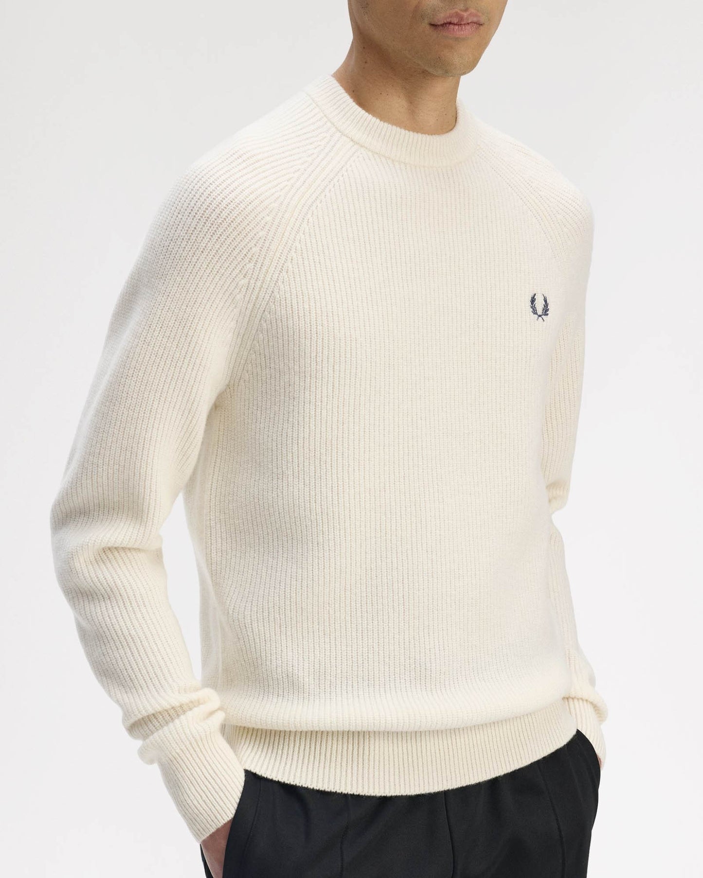 Fred Perry Mens Lambswool Raglan Jumper - Ecru 560