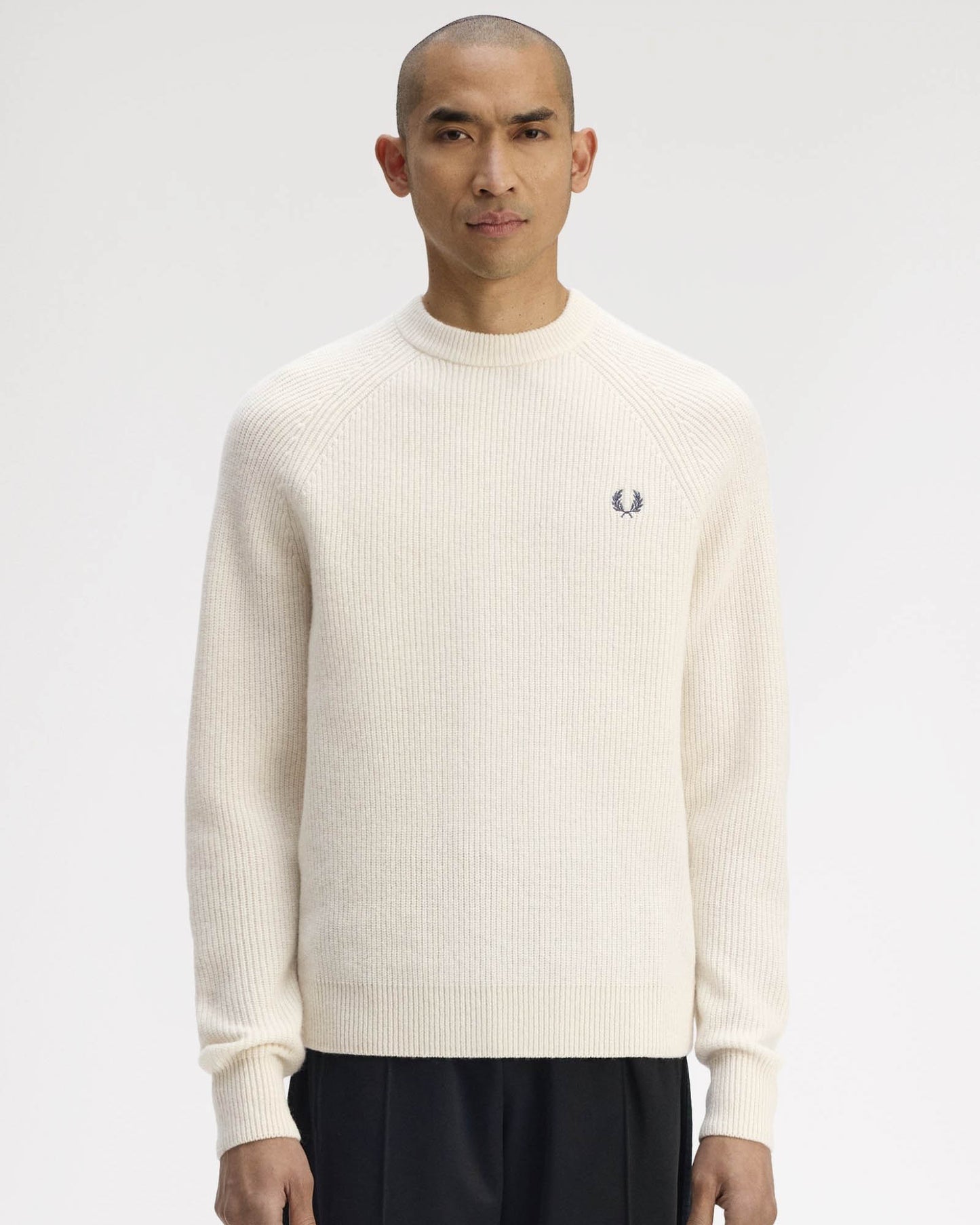 Fred Perry Mens Lambswool Raglan Jumper - Ecru 560