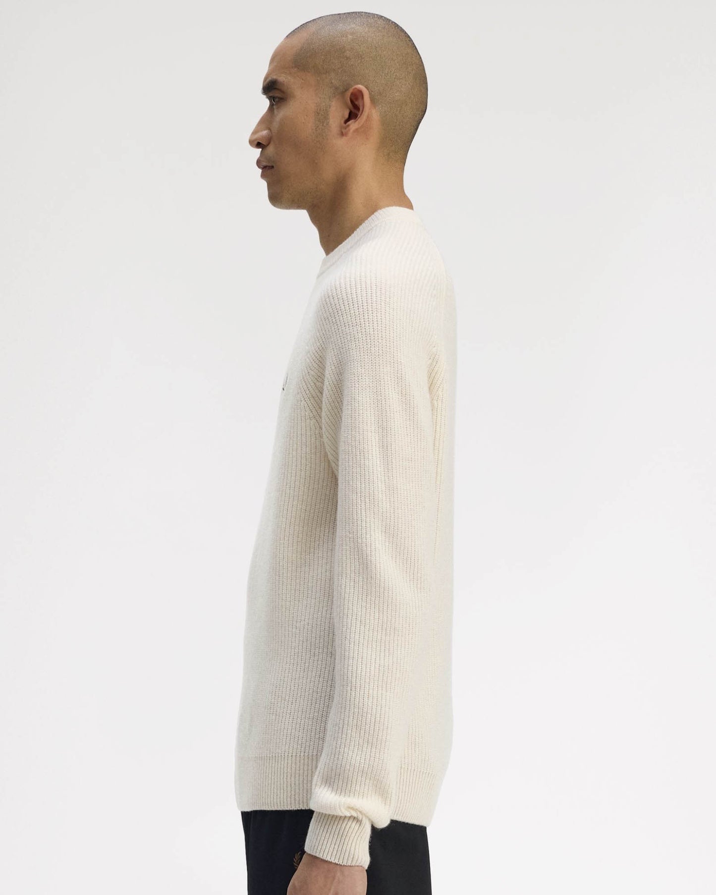 Fred Perry Mens Lambswool Raglan Jumper - Ecru 560