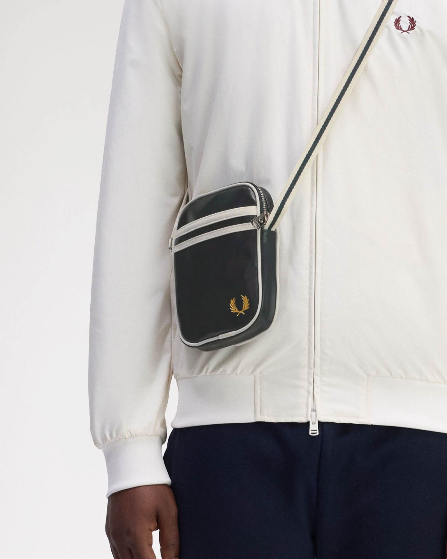 Fred Perry Classic Small Side Bag - Night Green/Ecru T11