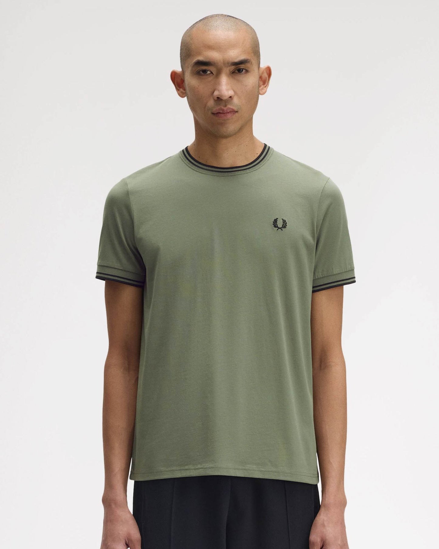 Fred Perry Mens Twin Tipped T-Shirt - Laurel Wreath Green/Black/Black Z50