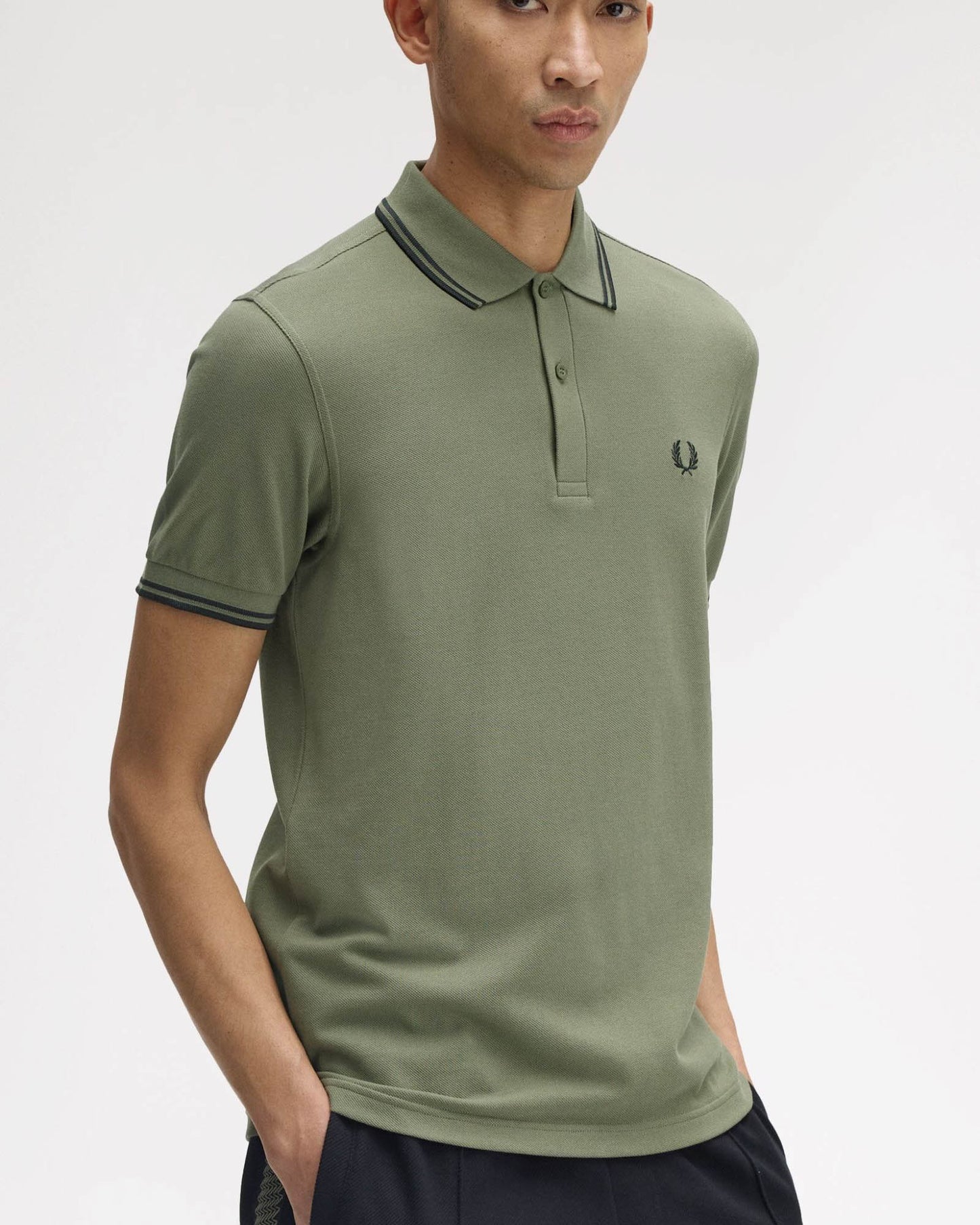 Fred Perry Mens Twin Tipped Signature Polo Shirt - Laurel Wreath Green/Black/Black Z50
