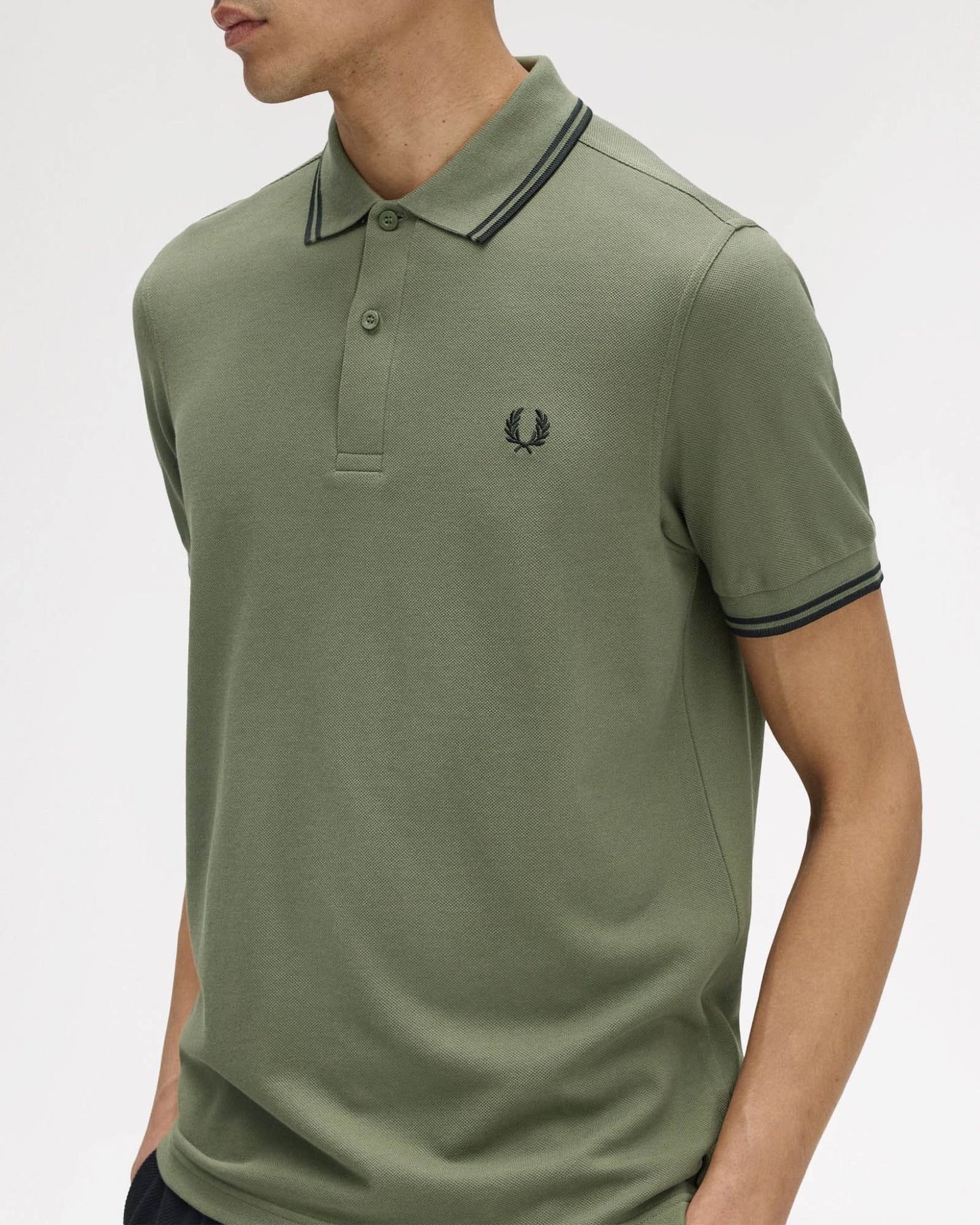 Fred Perry Mens Twin Tipped Signature Polo Shirt - Laurel Wreath Green/Black/Black Z50