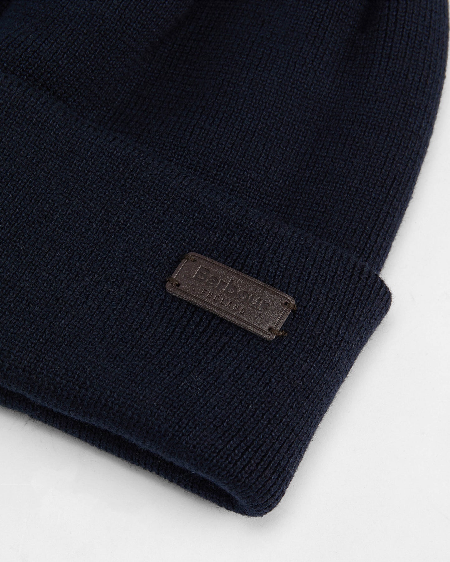 Barbour Mens Swinton Beanie & Galingale Scarf Gift Set - Winterberry Tartan