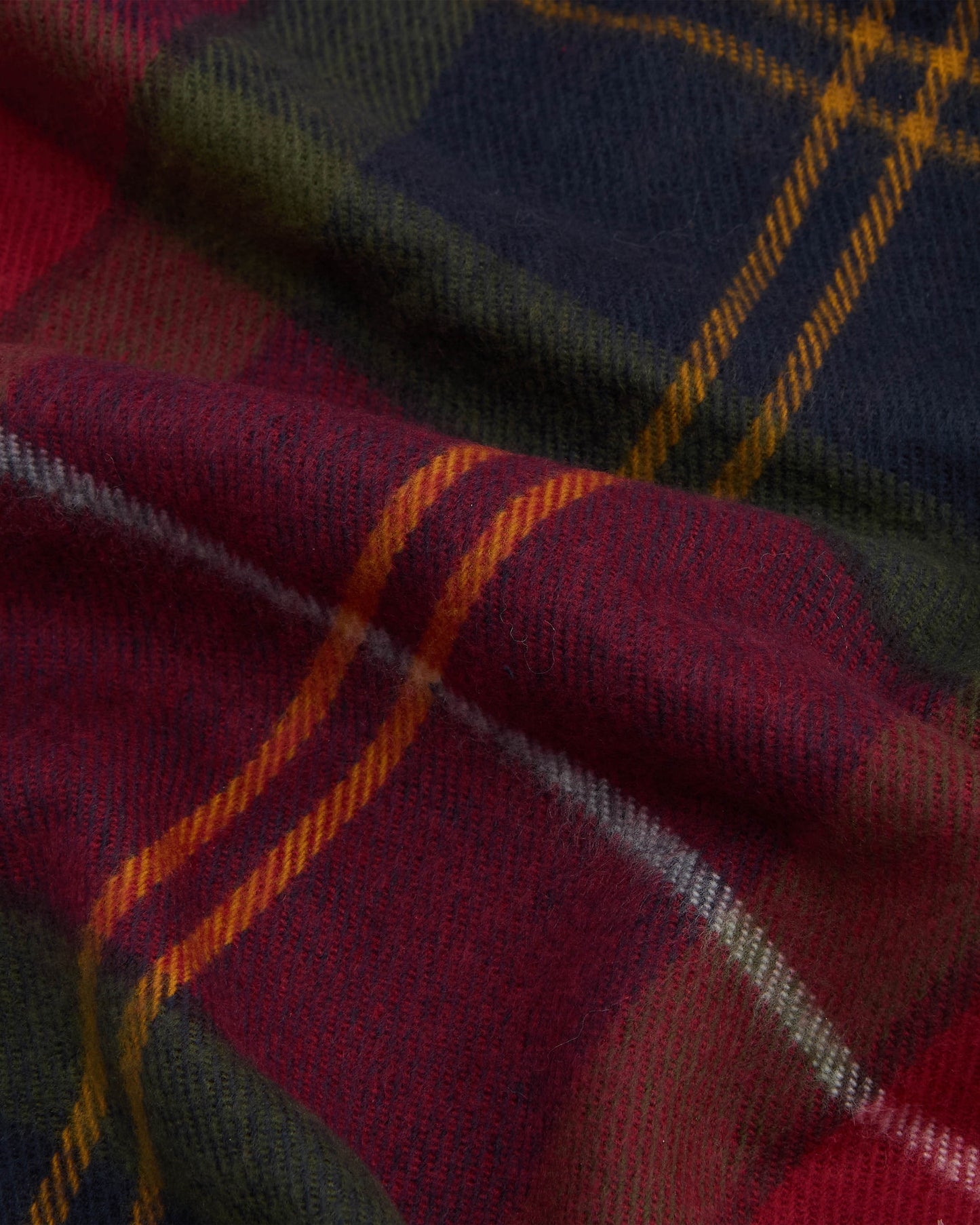 Barbour Mens Swinton Beanie & Galingale Scarf Gift Set - Winterberry Tartan