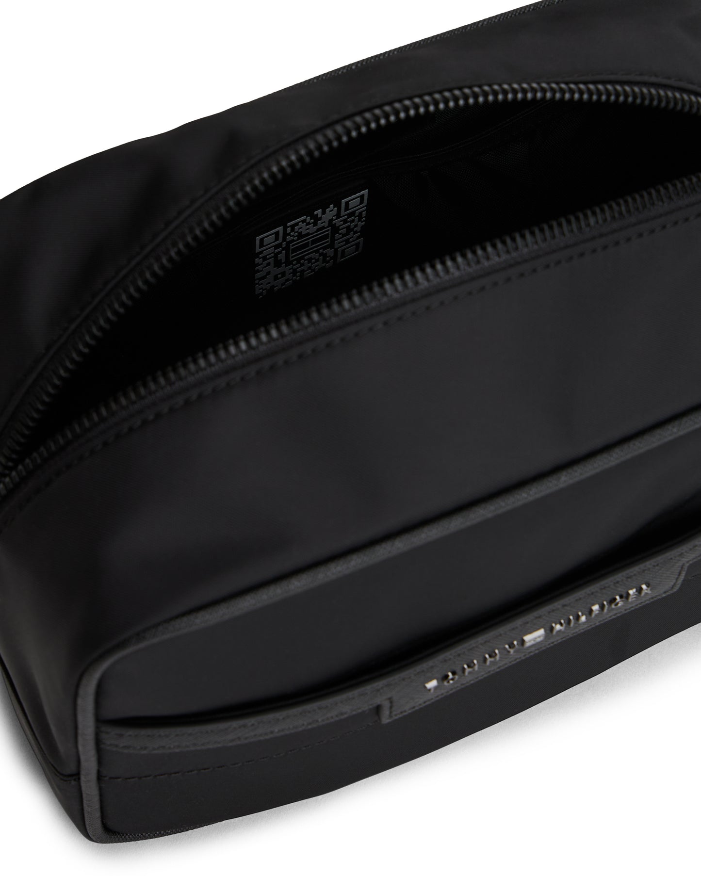 Tommy Hilfiger TH Repreve Mens Washbag - Black