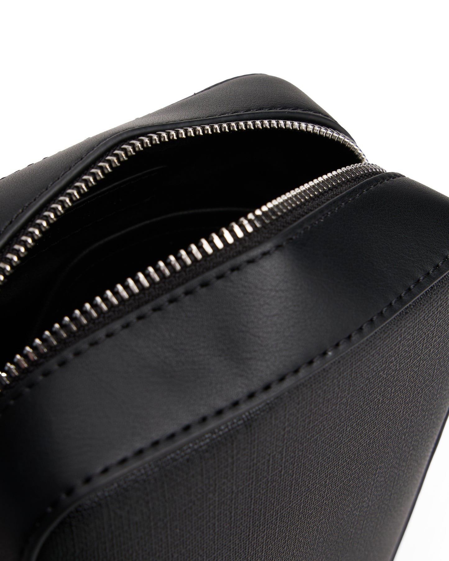 Tommy Hilfiger TH Modern Mini Mens Reporter Bag - Black
