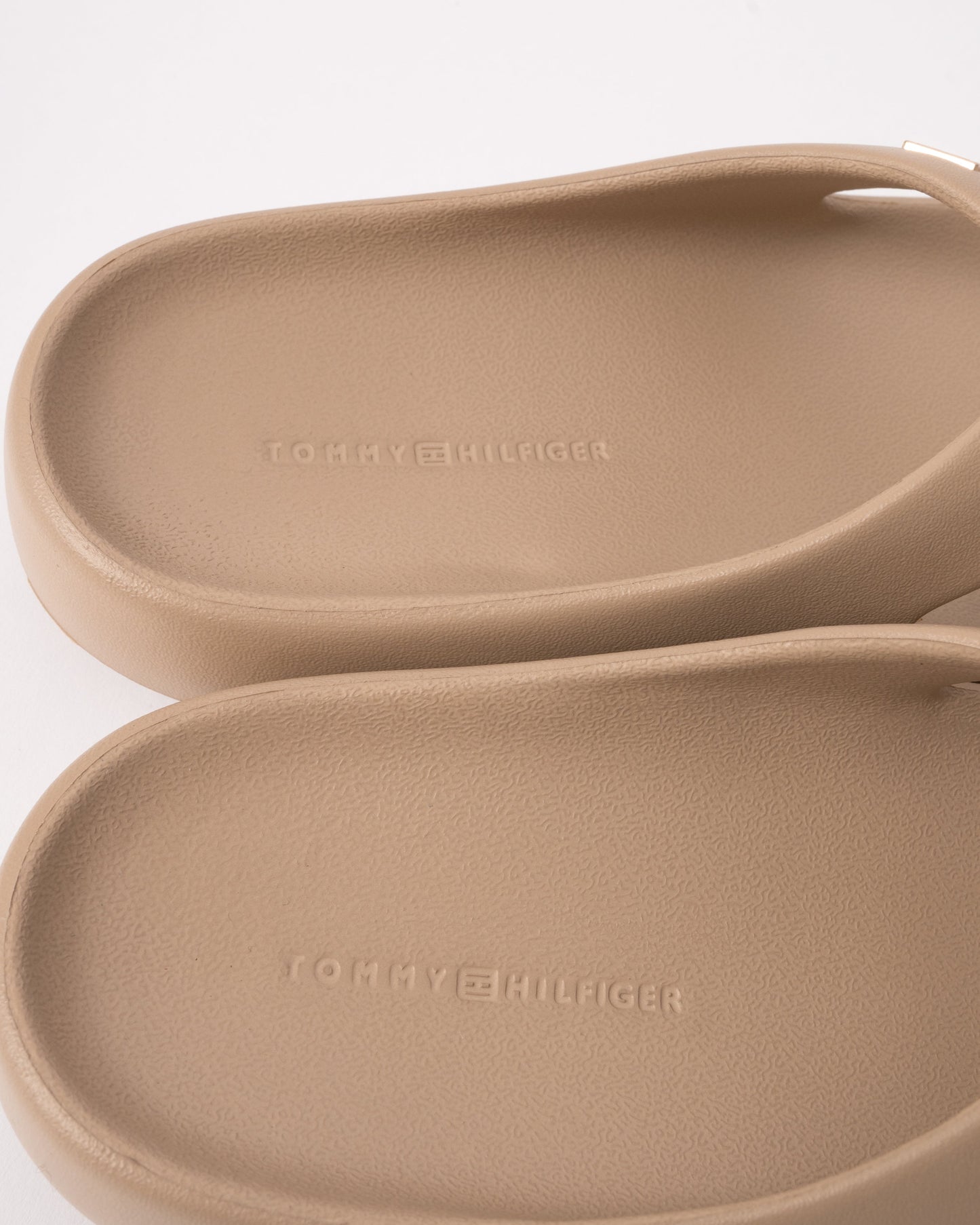 Tommy Hilfiger Comfort Womens Beach Sandal - Horseradish