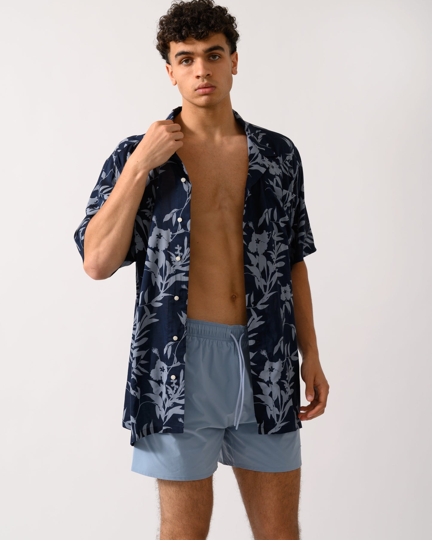 Tommy Hilfiger Mens Bowling Shirt - Floral Tropic Aop Desert Sky