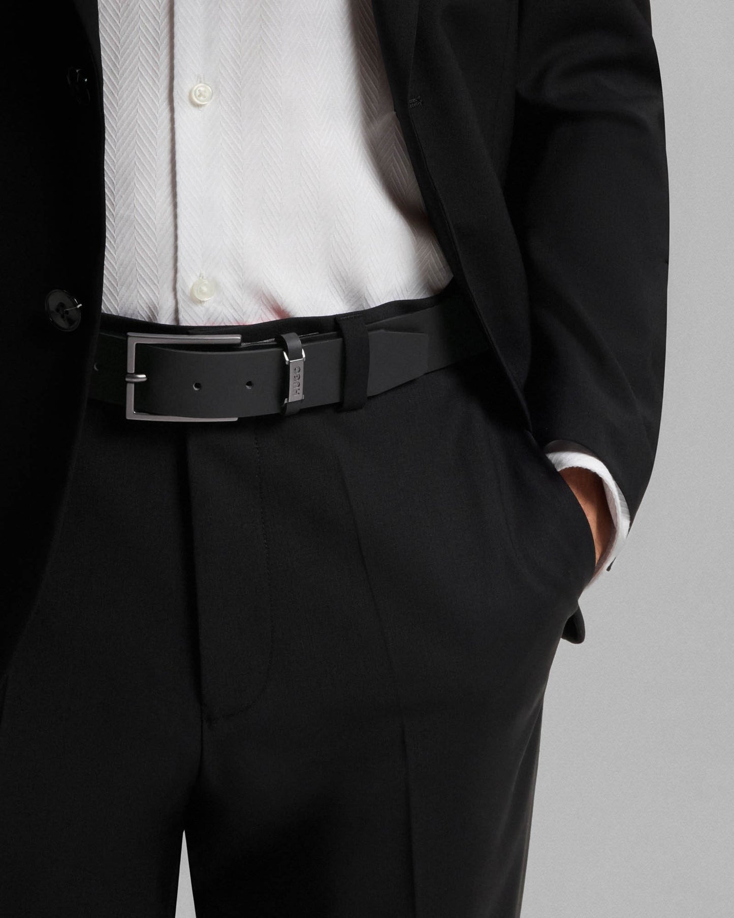 HUGO Gabriel Mens Buffalo-Leather Belt with Logo Keeper and Polished Hardware - Black 002