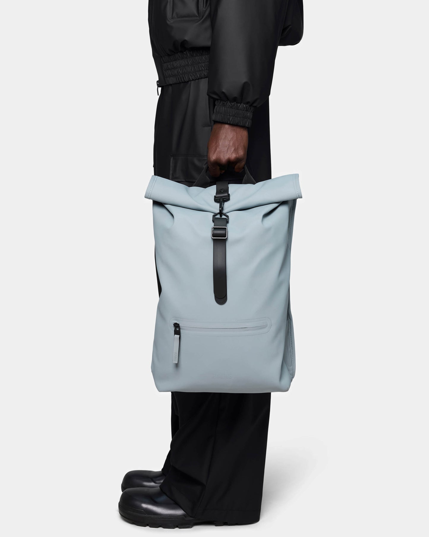 Rains Unisex Rolltop Rucksack - Pool 147