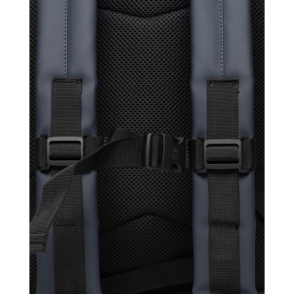 Rains Rolltop Rucksack - 47 Navy