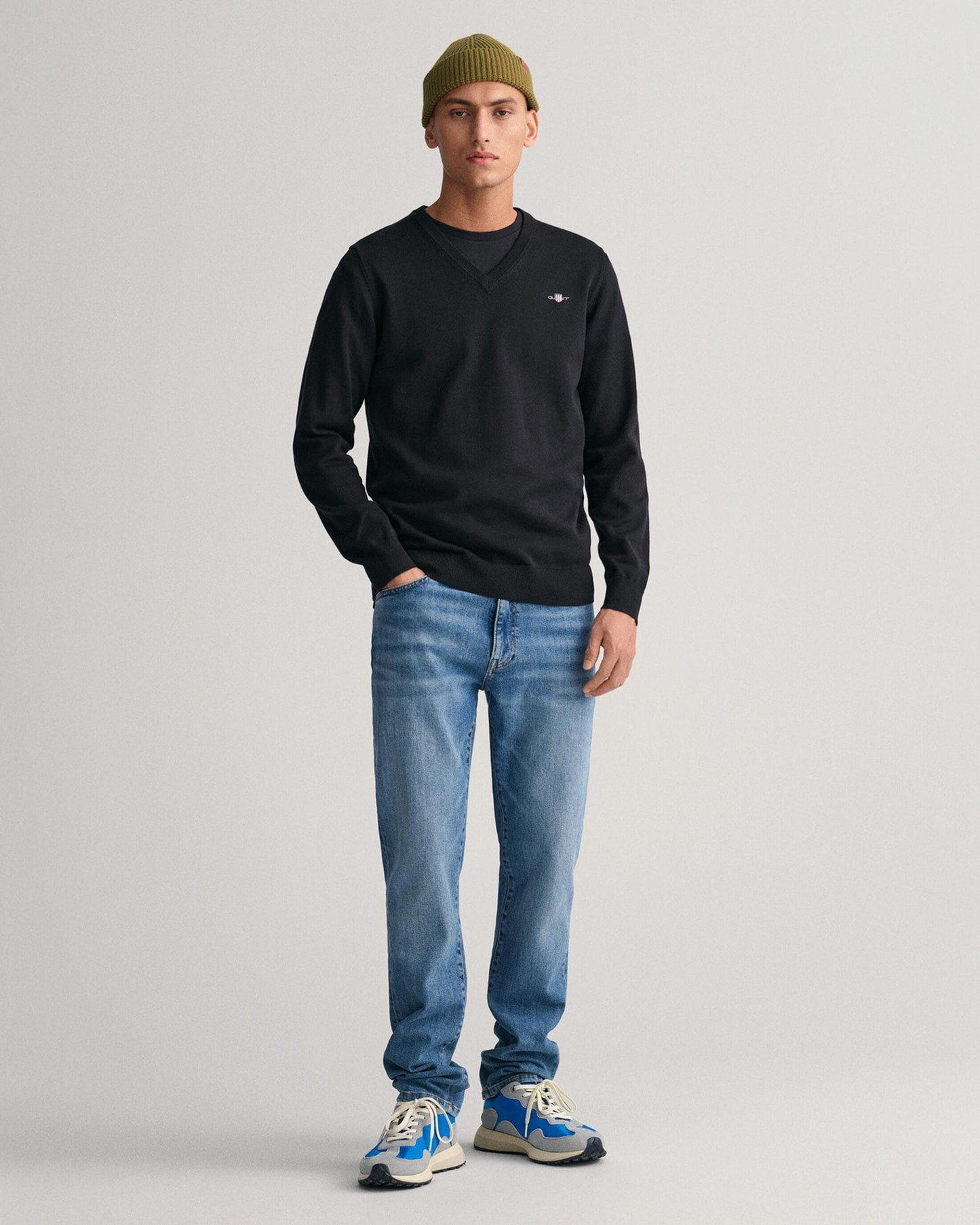 GANT Mens Classic Cotton V-Neck Jumper - 5 Black