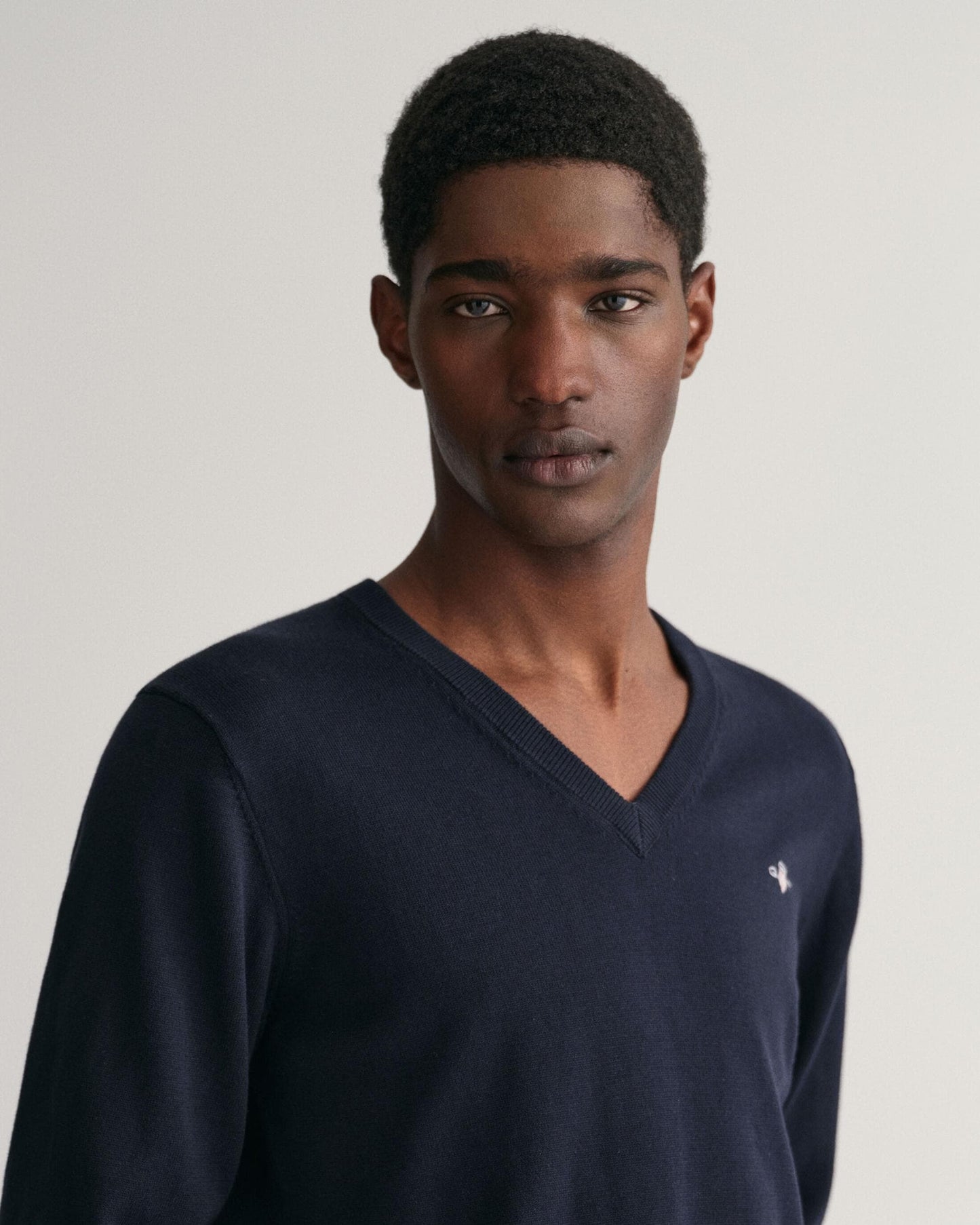 GANT Mens Classic Cotton V-Neck Jumper - 433 Evening Blue