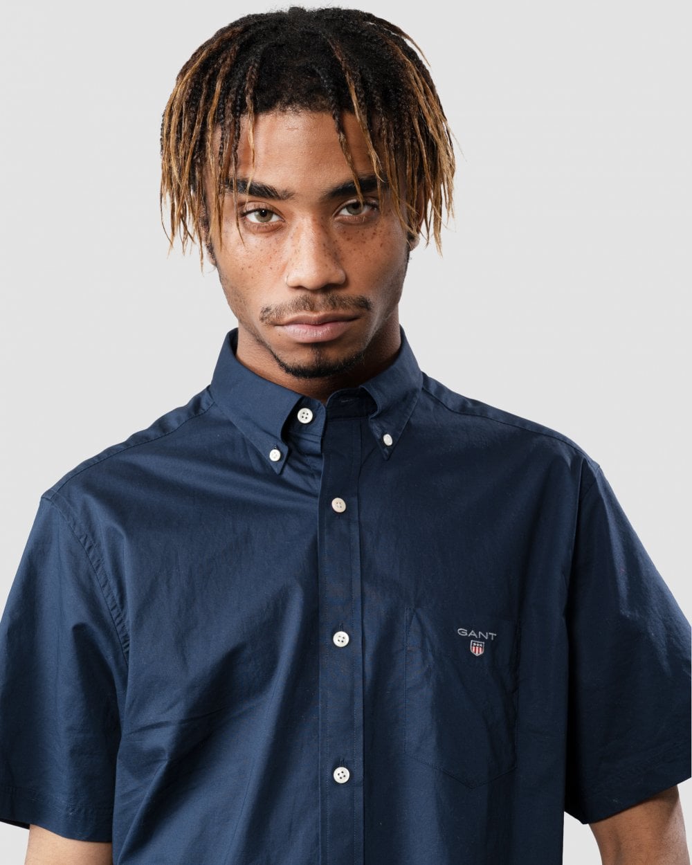 GANT Regular Broadcloth Short Sleeve Button Down Mens Shirt - 410 Marine