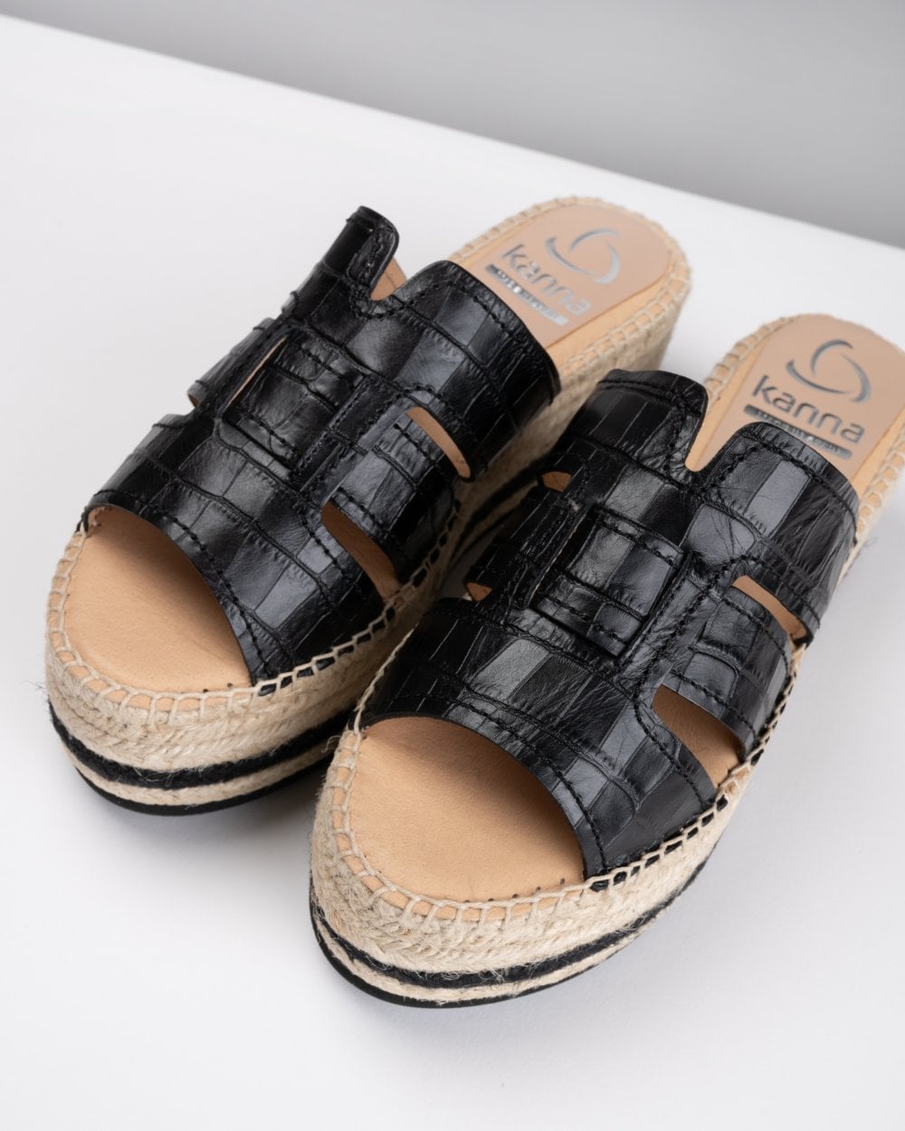 Kanna Margarita Womens Flatform Sandals