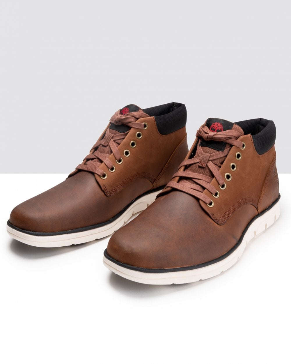 Timberland Bradstreet Leather Mens Chukka Boot - Red Brown
