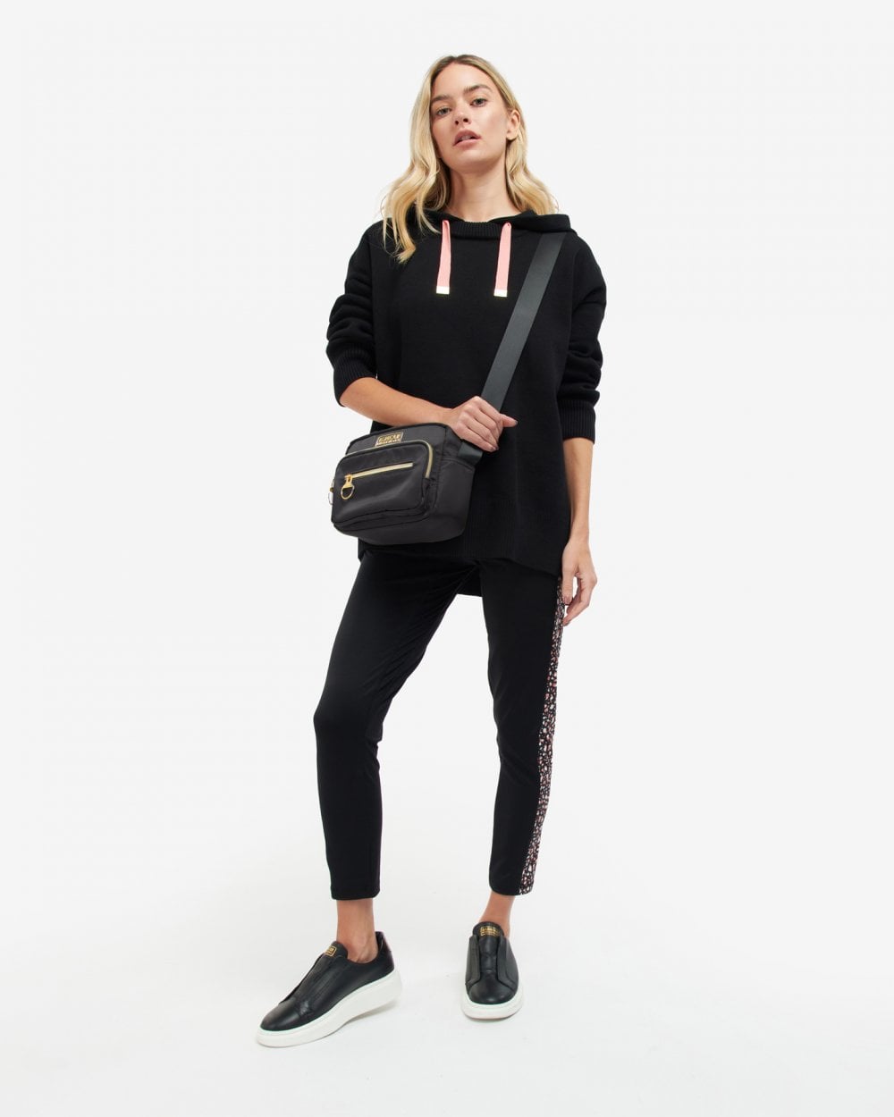Barbour International Qualify Womens Crossbody Bag - Black 2