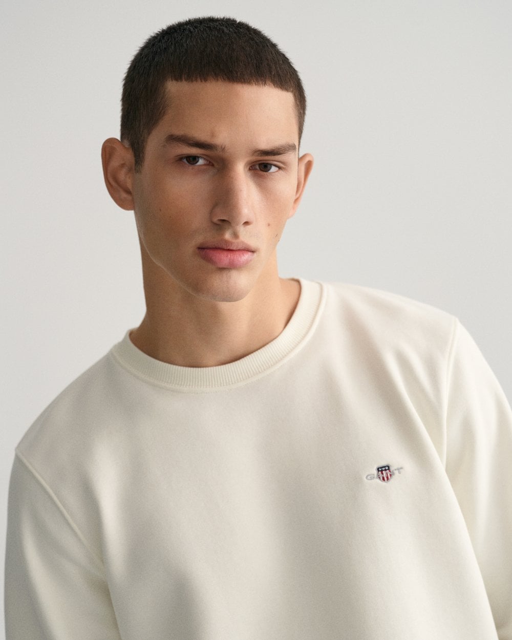 GANT Mens Regular Fit Shield Logo Crew Neck Sweatshirt - 113 Eggshell