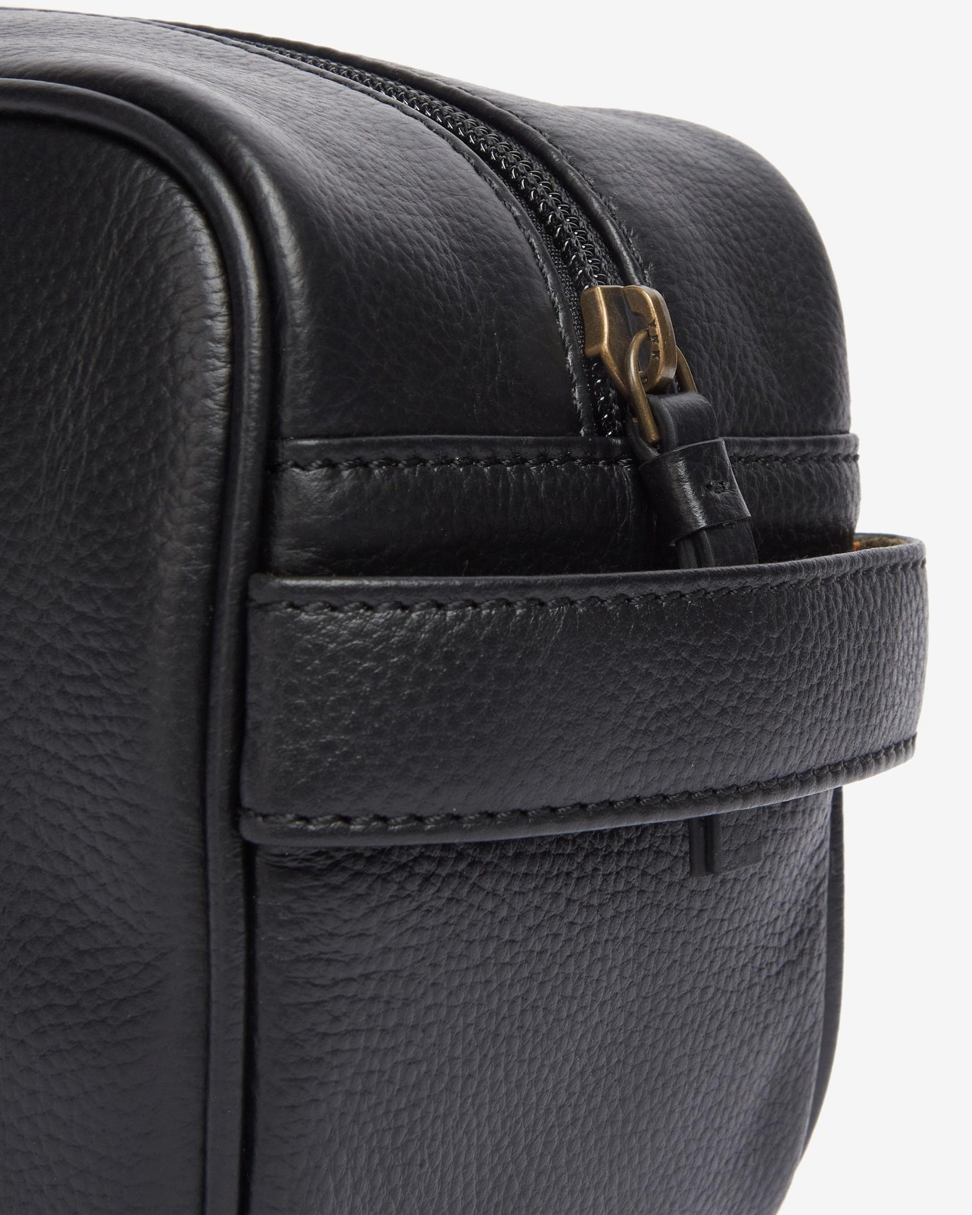 Barbour Logo Mens Leather Washbag