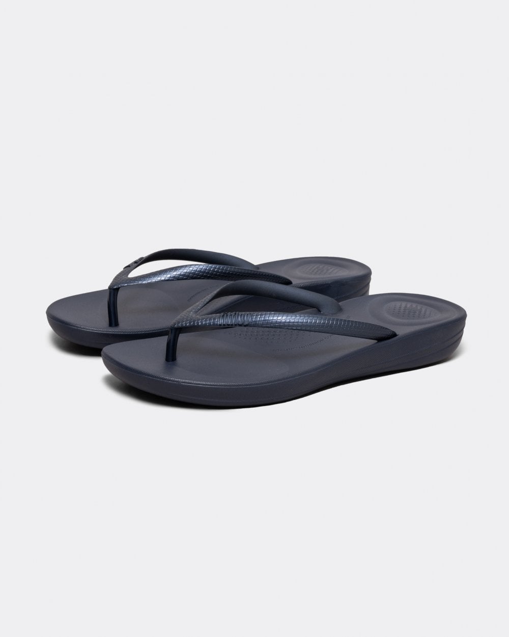 Fitflop Iqushion Womens Ergonomic Flip-Flops - Midnight Navy 399 - CHO - Designer Womens Sandals