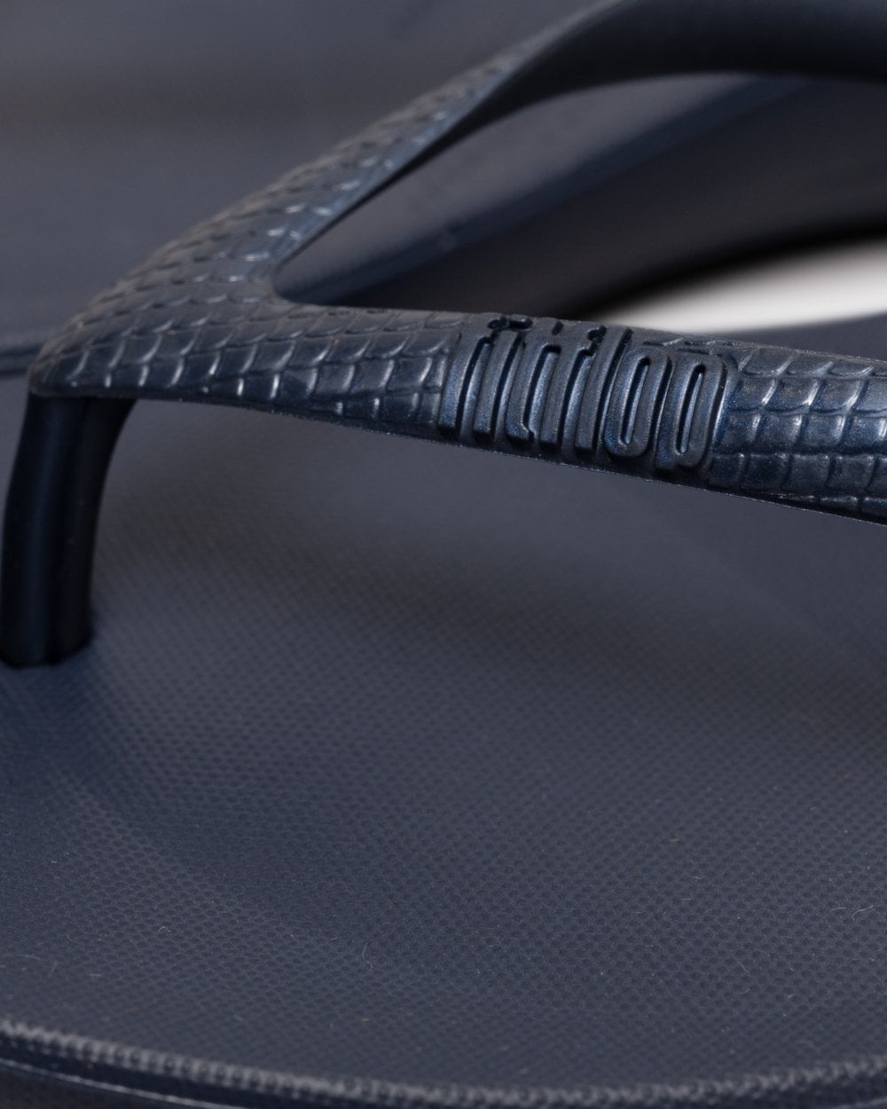 Fitflop Iqushion Womens Ergonomic Flip-Flops - Midnight Navy 399 - CHO - Designer Womens Sandals