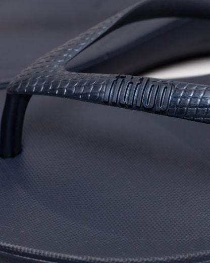 Fitflop Iqushion Womens Ergonomic Flip-Flops - Midnight Navy 399 - CHO - Designer Womens Sandals