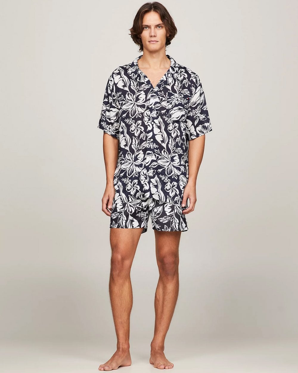 Tommy Hilfiger Mens Bowling Shirt - Vintage Tropical Print Desert Sky