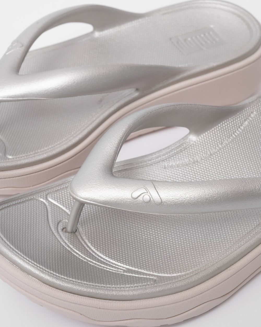 Fitflop Relieff Metallic Womens Recovery Toe-Post Sandals