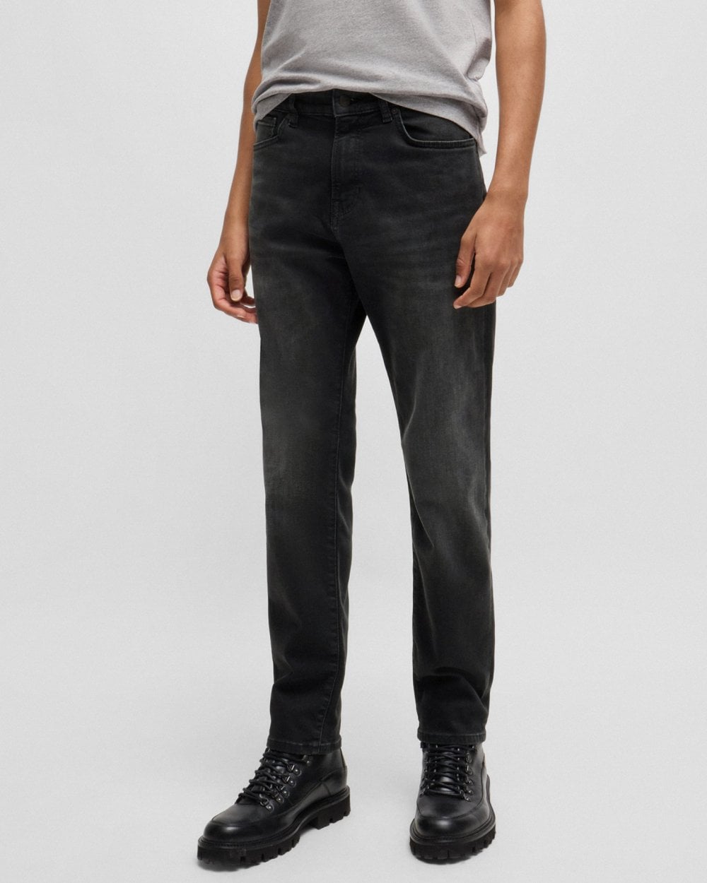 BOSS Orange BOSS Orange Maine Regular-Fit Jeans in Black Soft-Motion Denim 
