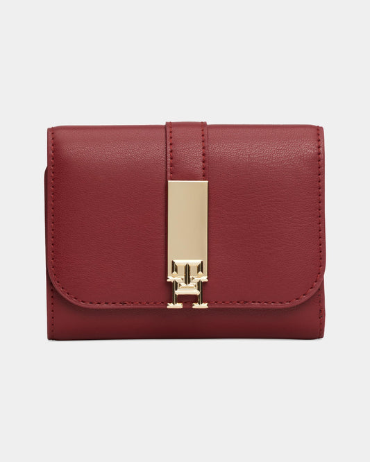 Tommy Hilfiger TH Heritage Womens Medium Flap Purse