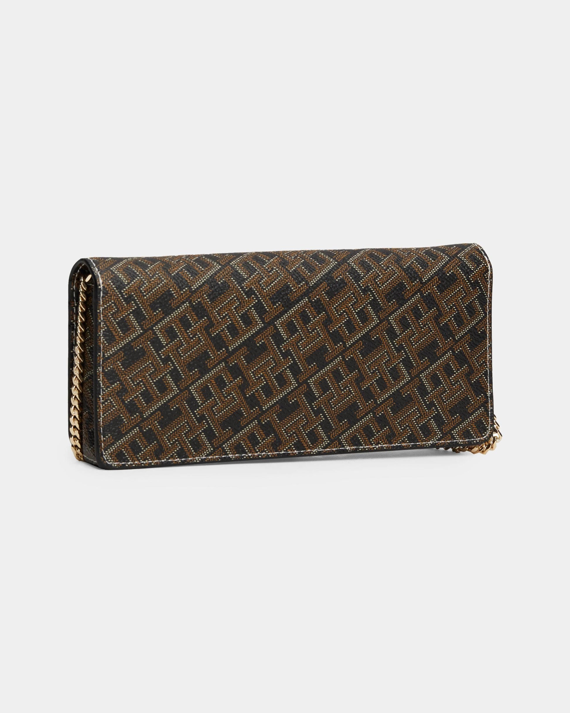 Tommy Hilfiger TH Monoplay Womens Large Flap Purse With Chain