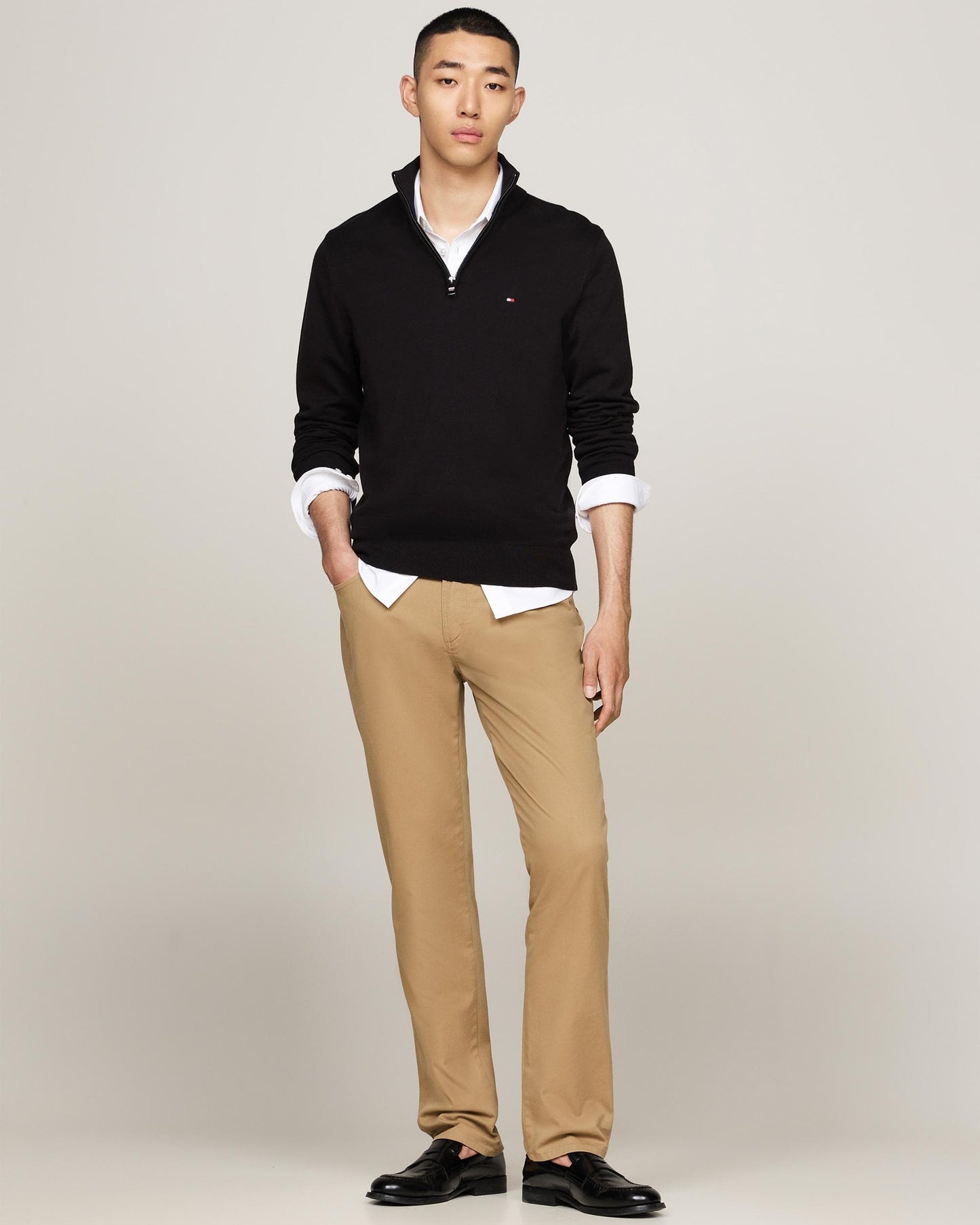 Tommy Hilfiger Essential Cotton 1/4 Zip Mock Mens Sweatshirt - Black