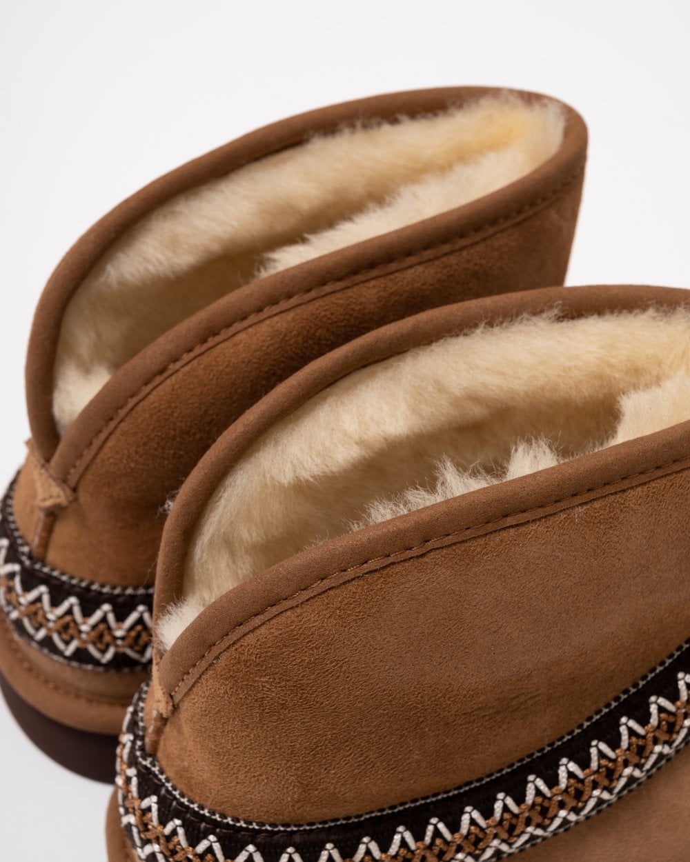 UGG Womens Classic Mini Crescent Boot