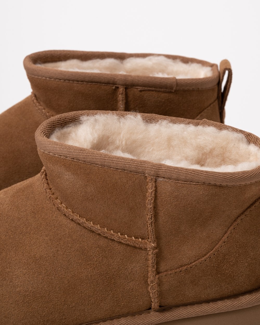 UGG Classic Ultra Mini Womens Platform Boot - Chestnut