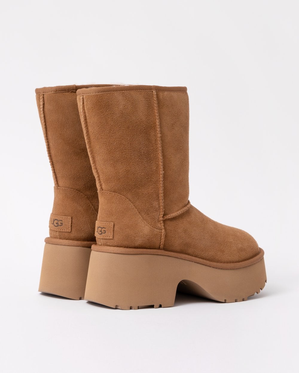 UGG Womens Classic New Heights Short Platform Boot