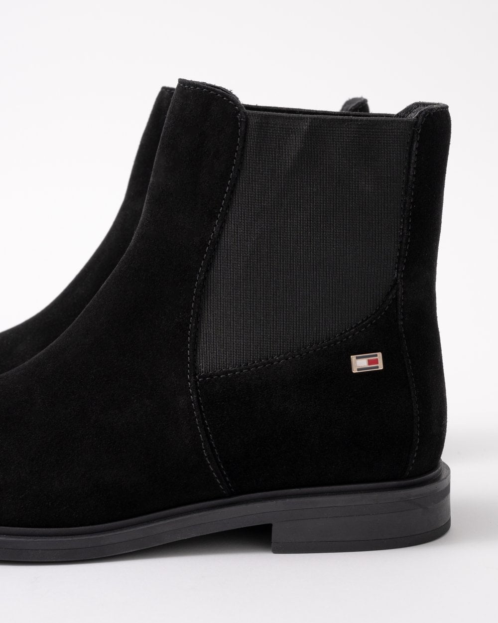 Tommy Hilfiger Flag Low-Heel Suede Womens Chelsea Boots - Black