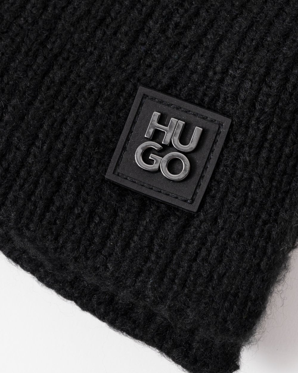 HUGO Zaso Mens Scarf and Beanie Gift Set