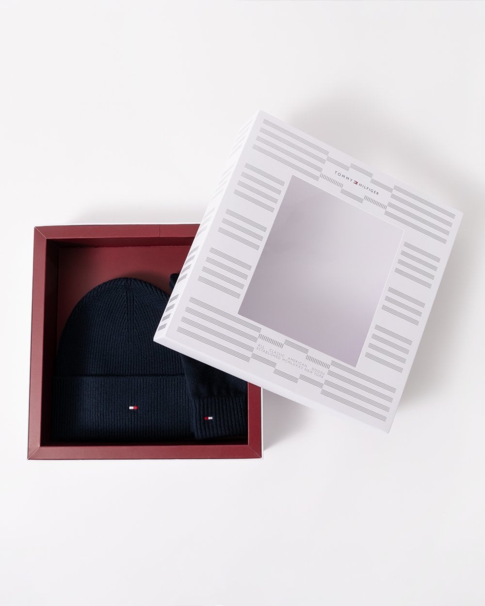 Tommy Hilfiger Essential Womens Beanie & Gloves Gift Set
