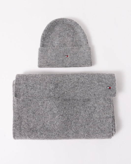Tommy Hilfiger Essential Flag Fuzzy Womens Beanie & Scarf Gift Set - Mid Grey Melange