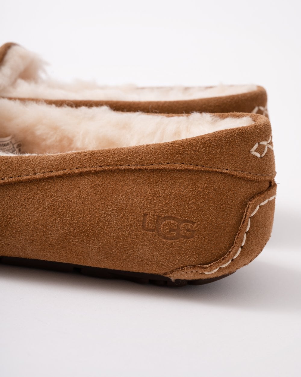 UGG Ansley Womens Slippers - Chestnut