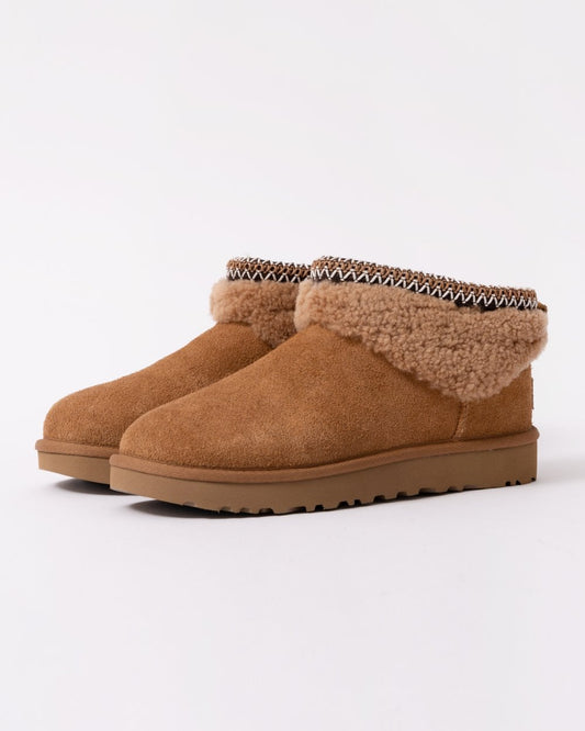 UGG Womens Classic Ultra Mini Maxi Curly Boots - Chestnut