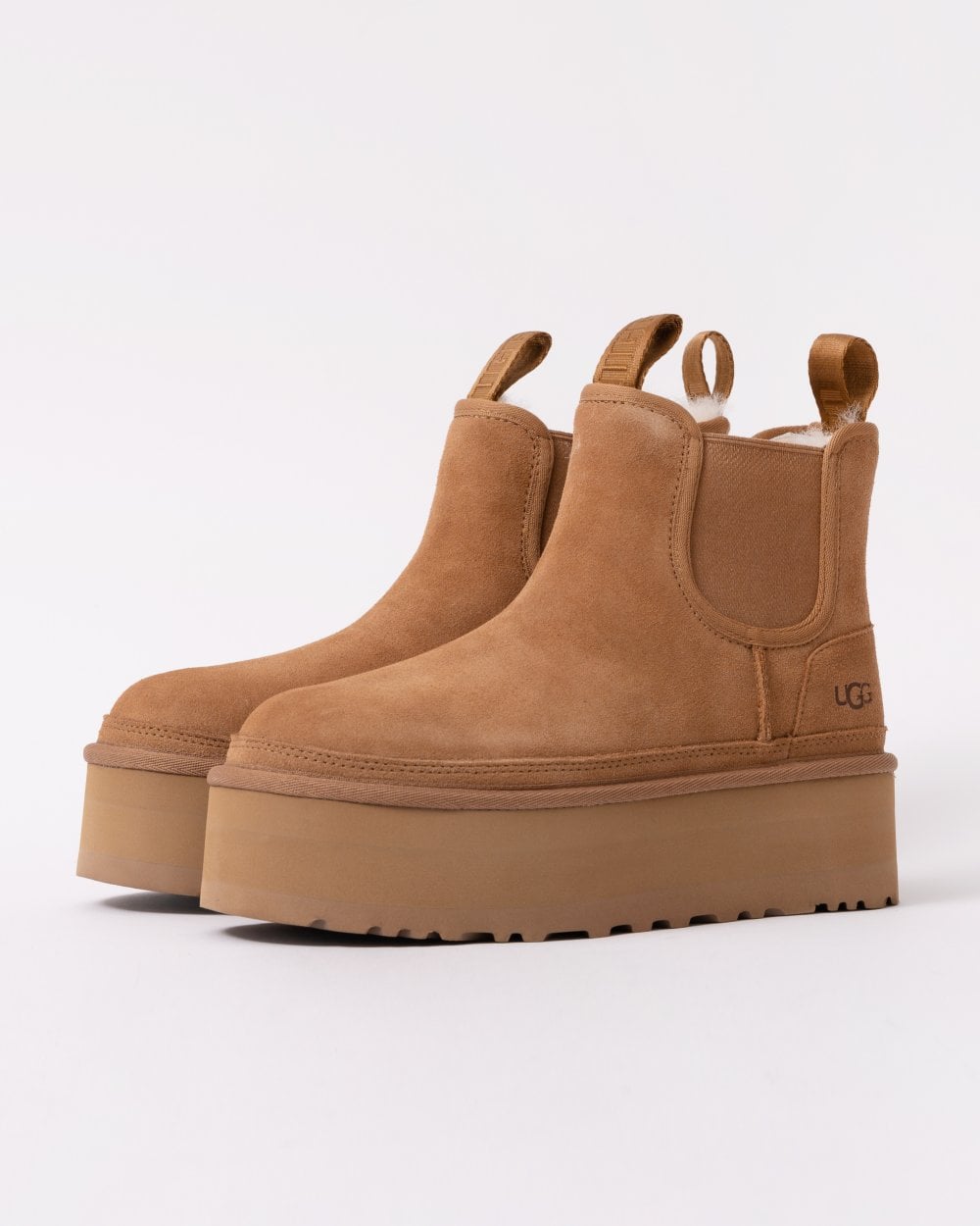 UGG Neumel Womens Platform Chelsea Boot