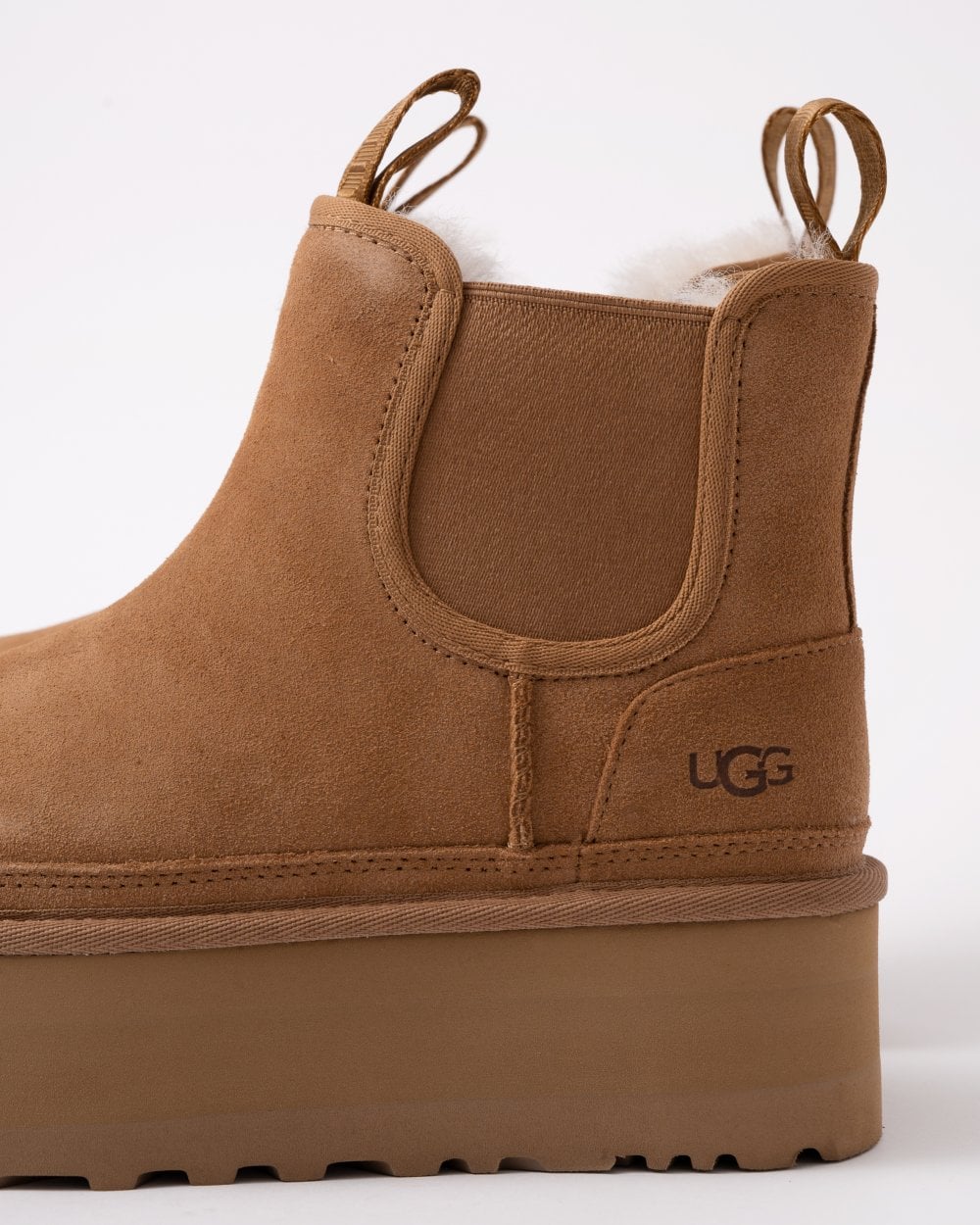 UGG Neumel Womens Platform Chelsea Boot