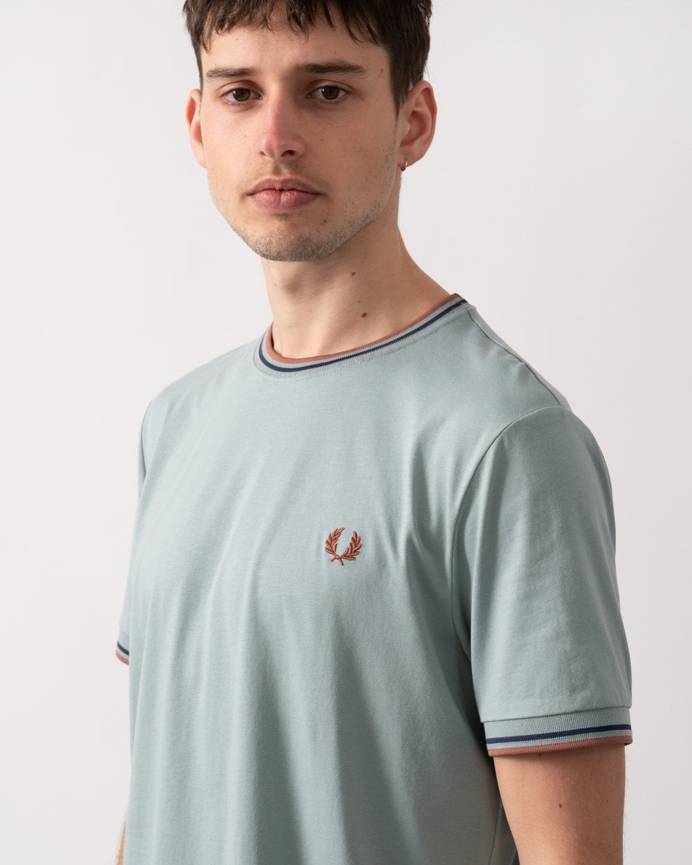 Fred Perry Mens Twin Tipped T-Shirt S/S 25 - Silver Blue/Tennis Blue/Cnm Y26