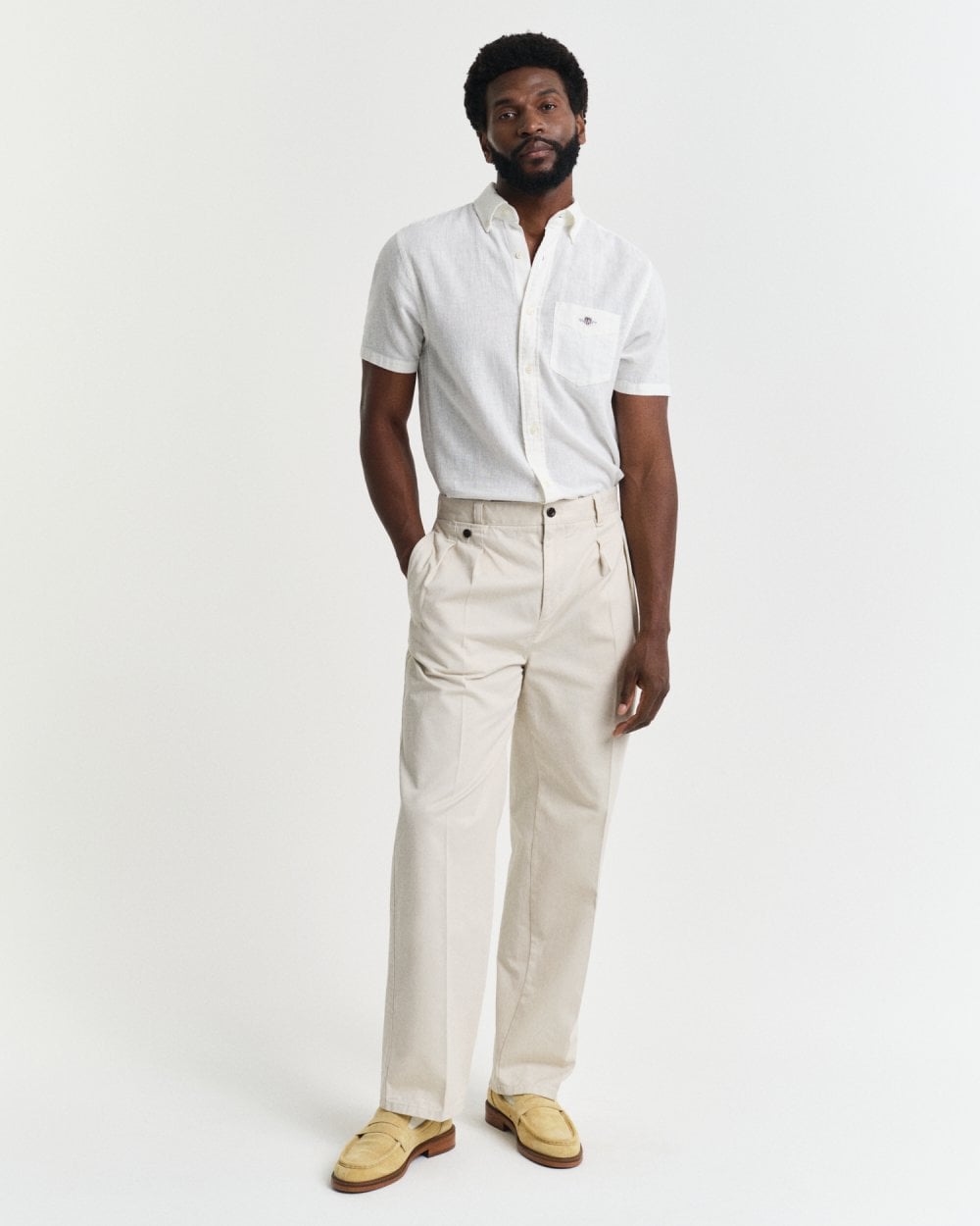 GANT Mens Regular Fit Cotton Linen Short Sleeve Shirt with Embroidered Shield - 110 White